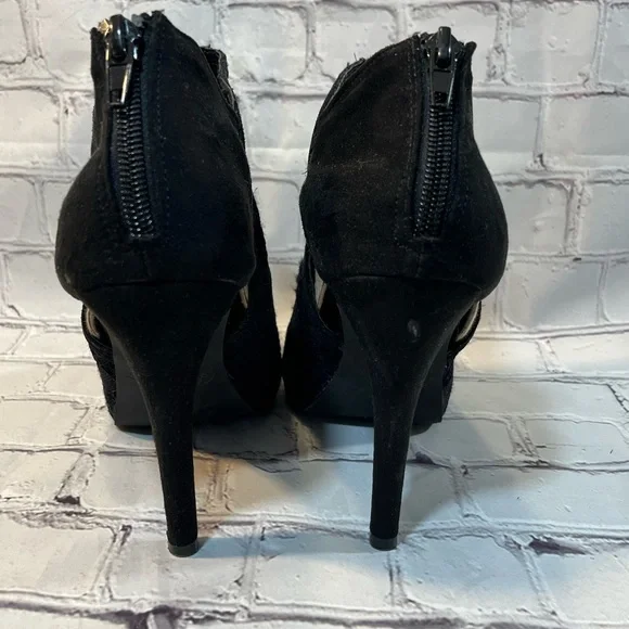 FERGIE Open Toe Black Lace Heels-8 - Picture 4 of 6